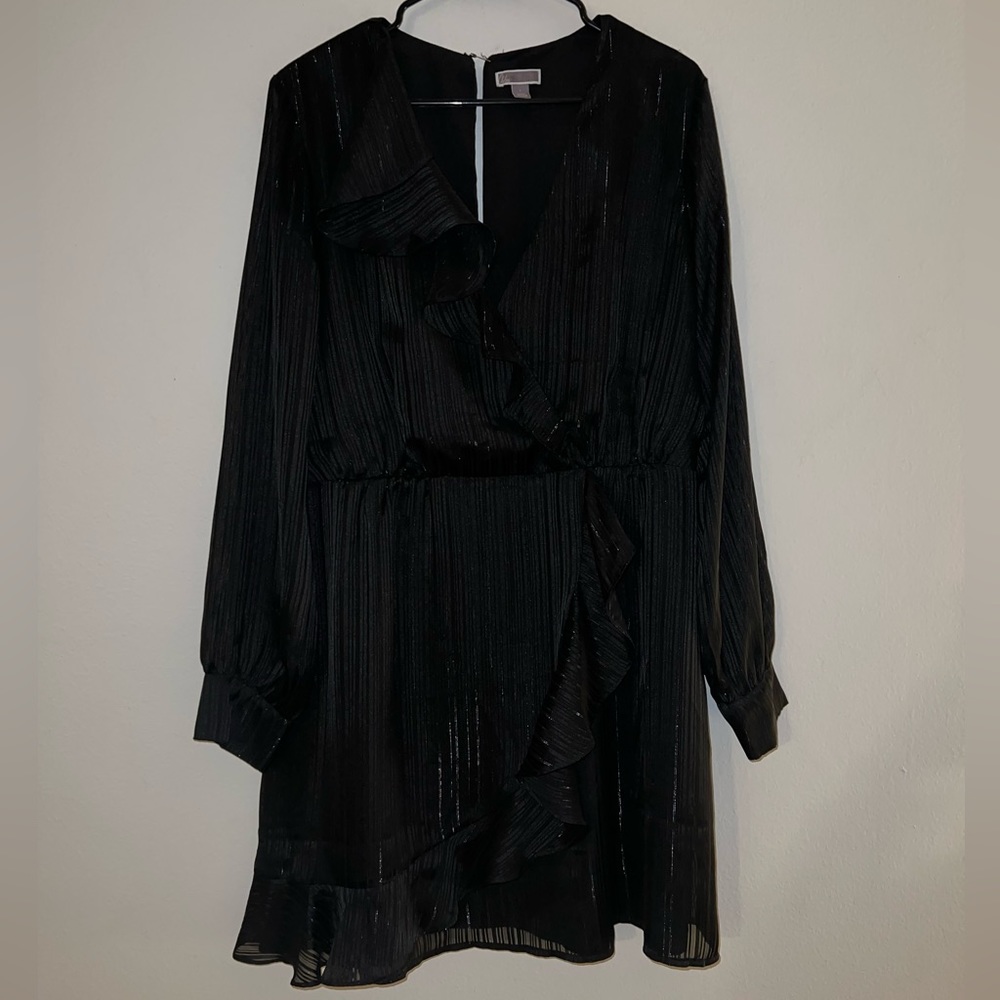 Chelsea28 Dress - Picture 2 of 10